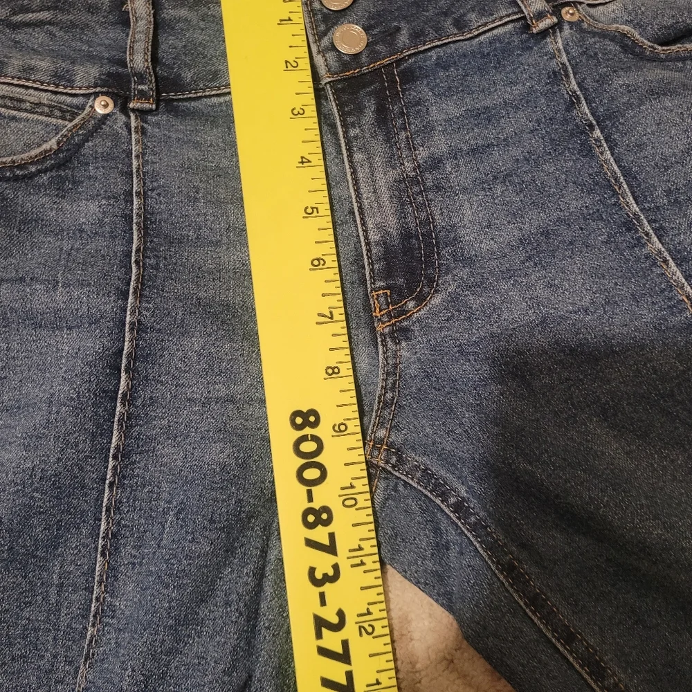 No Boundaries Blue Mid-Rise Bootcut Jeans with Front Seams - Picture 7 of 8
